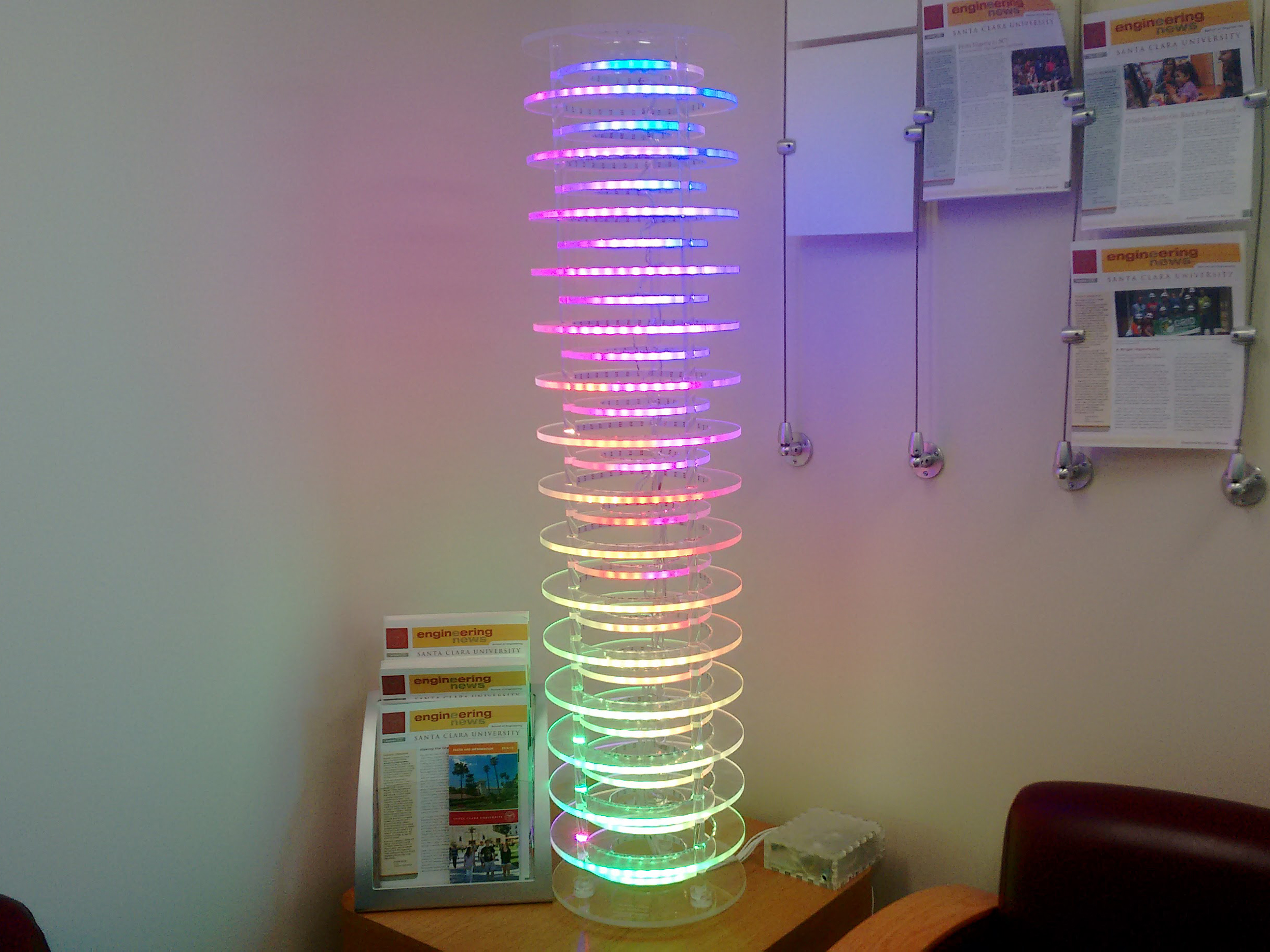 由KEEN工程艺术挑战赛优胜者制作的LED艺术作品